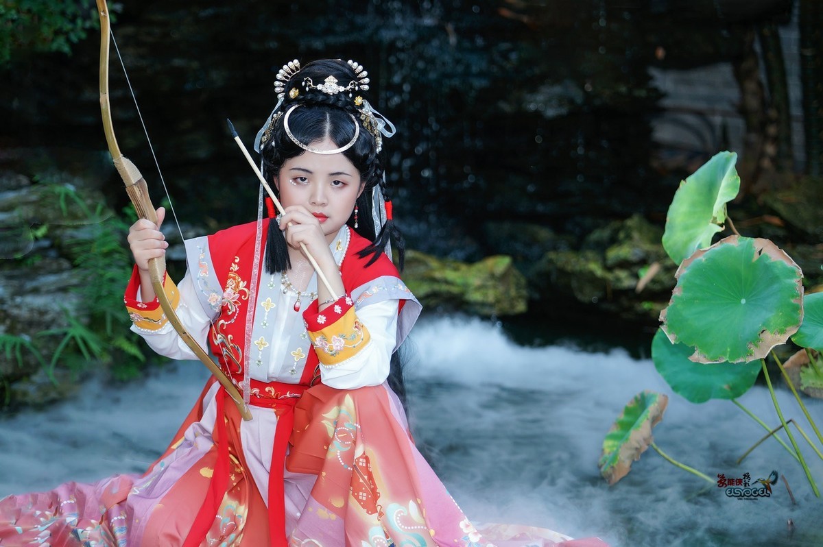 【山房动声色】---玉婷