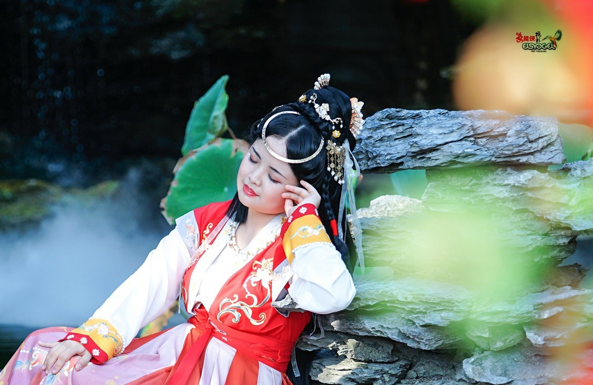 【山房动声色】---玉婷