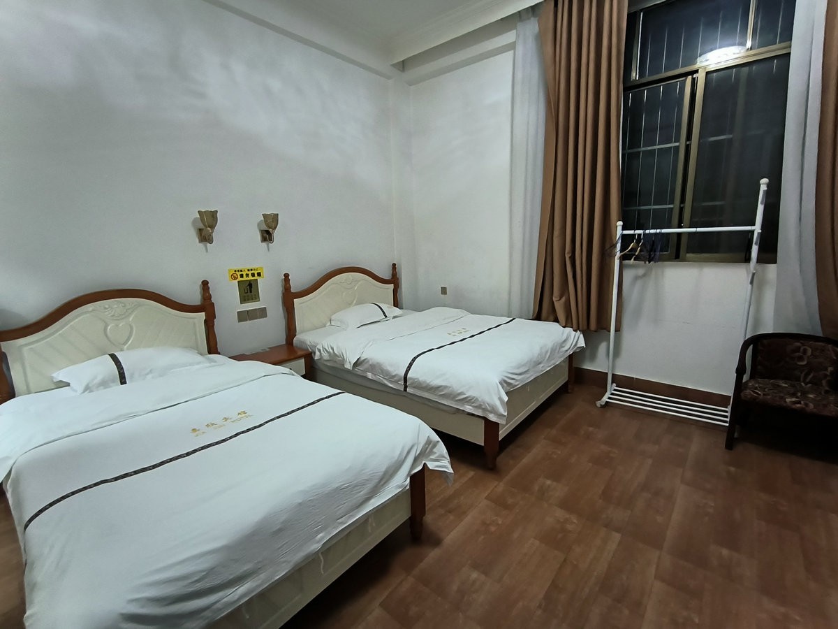 2024春节 滇桂沿边行（72）鹅泉河畔化峒镇