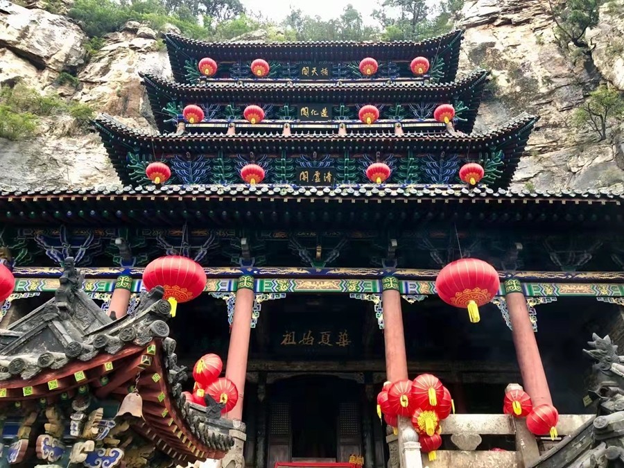 《不老松：纪实摄影》【大好河山系列报導】媧皇宫 (19)建在悬崖峭壁上的宏偉建筑群！