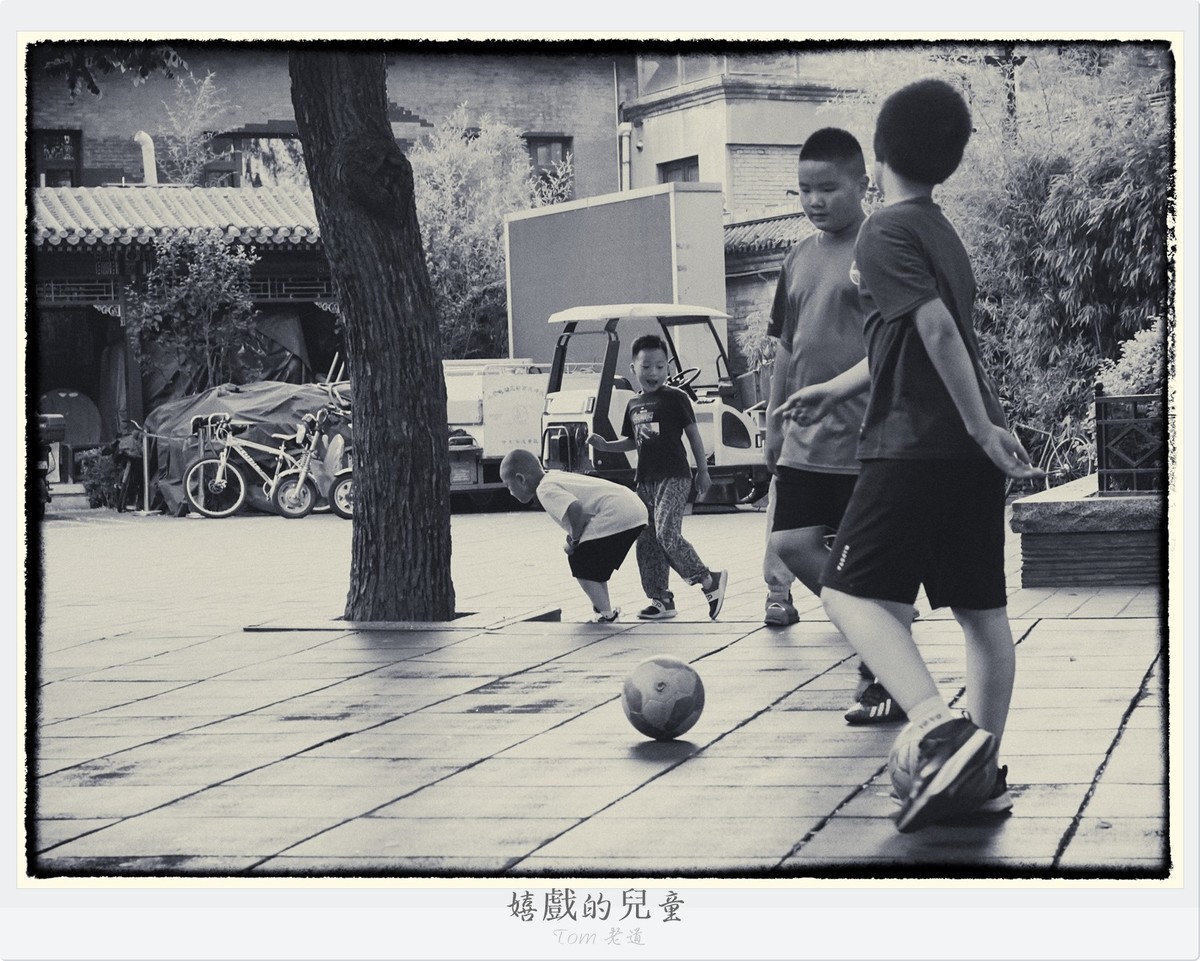 一場小雨前後的街景