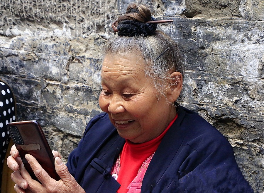 《不老松：纪实摄影》【大好河山系列报導】媧皇宫 (19)建在悬崖峭壁上的宏偉建筑群！