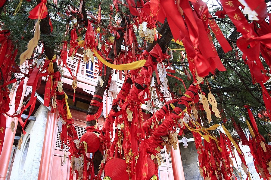 《不老松：纪实摄影》【大好河山系列报導】媧皇宫 (19)建在悬崖峭壁上的宏偉建筑群！