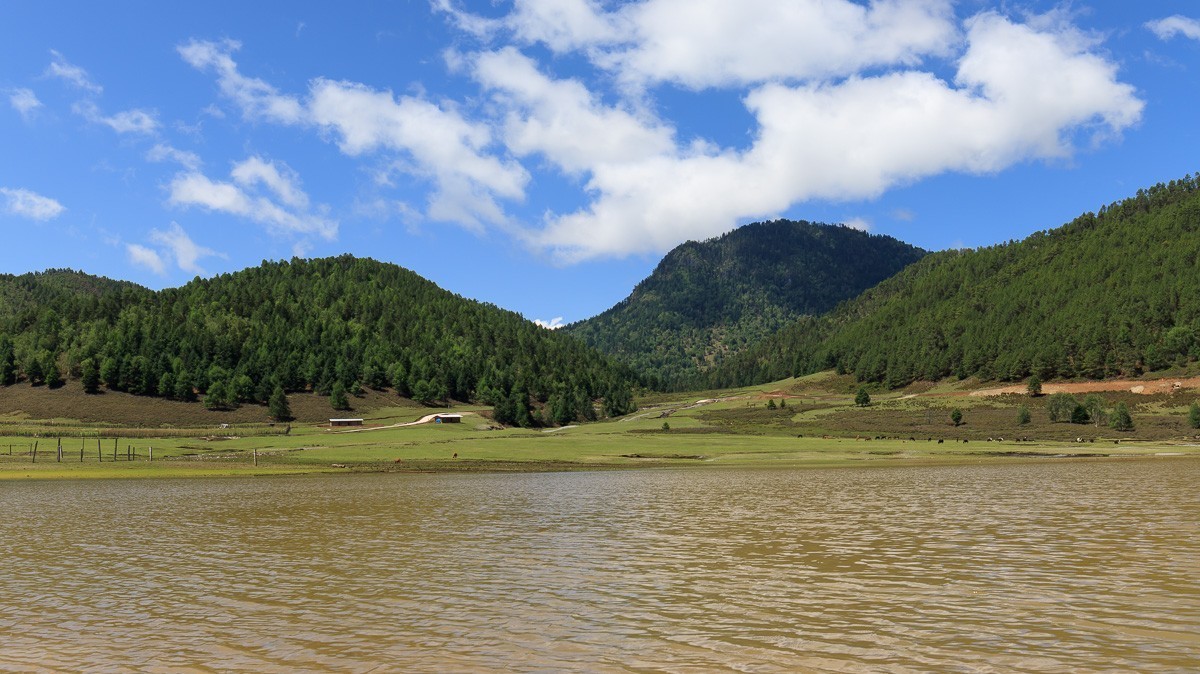 2023.6.25游木里藏族自治县丁冬海子