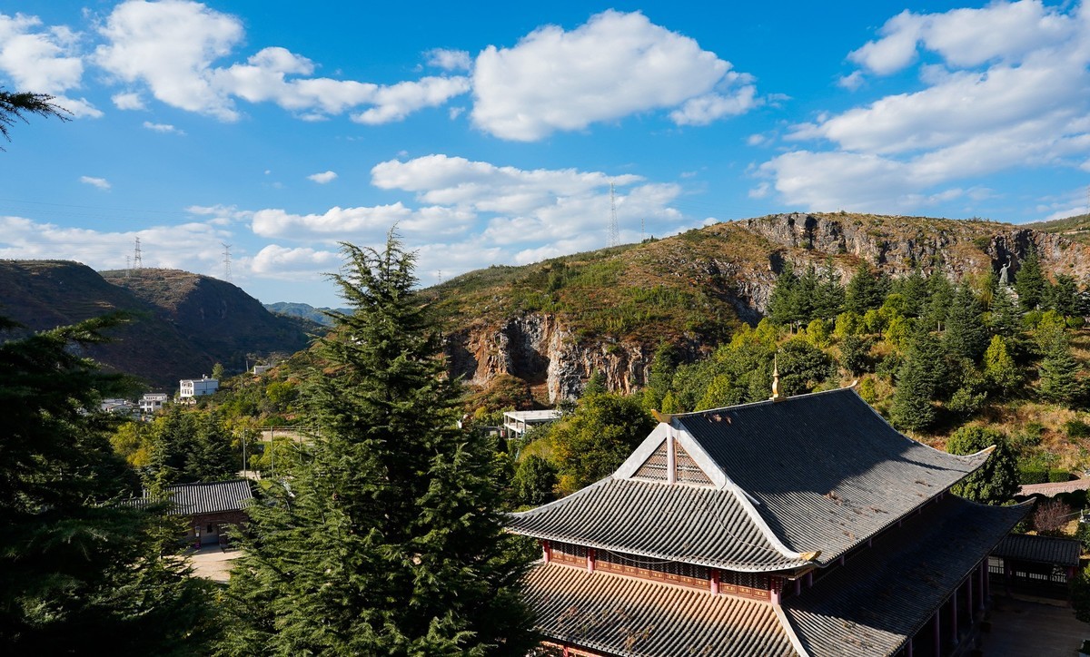 云南昭通彝祖文化广场续