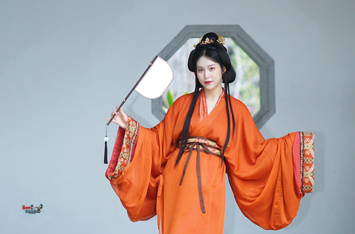 【歌尽桃花扇底风】---淑娴