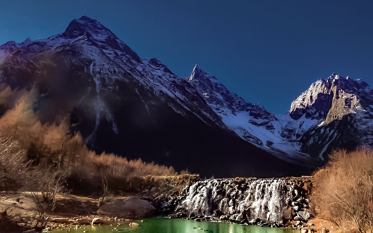 《 毕 棚 沟 》行 摄