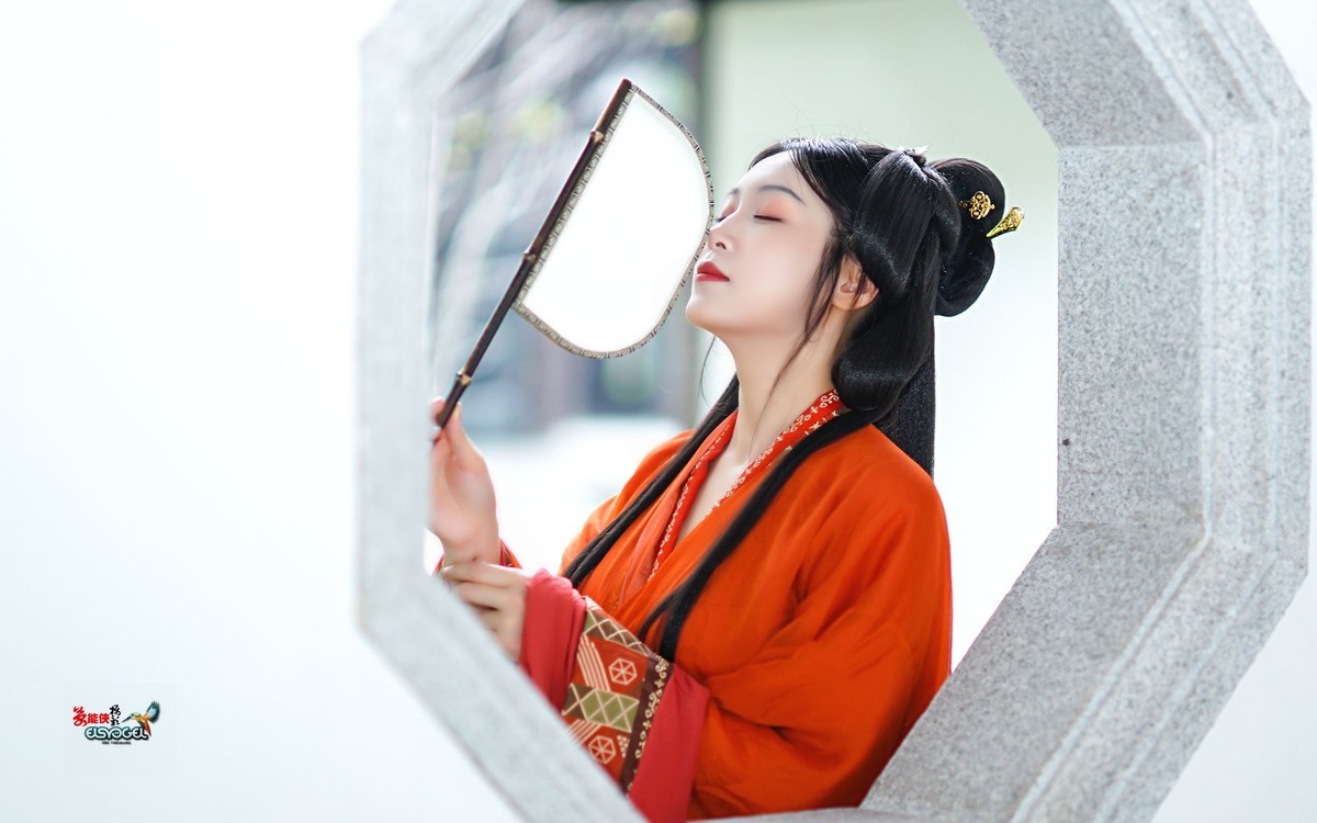 【歌尽桃花扇底风】---淑娴