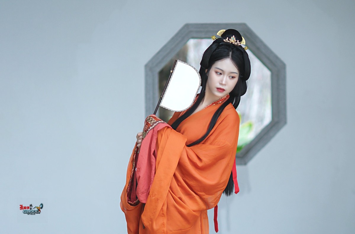 【歌尽桃花扇底风】---淑娴