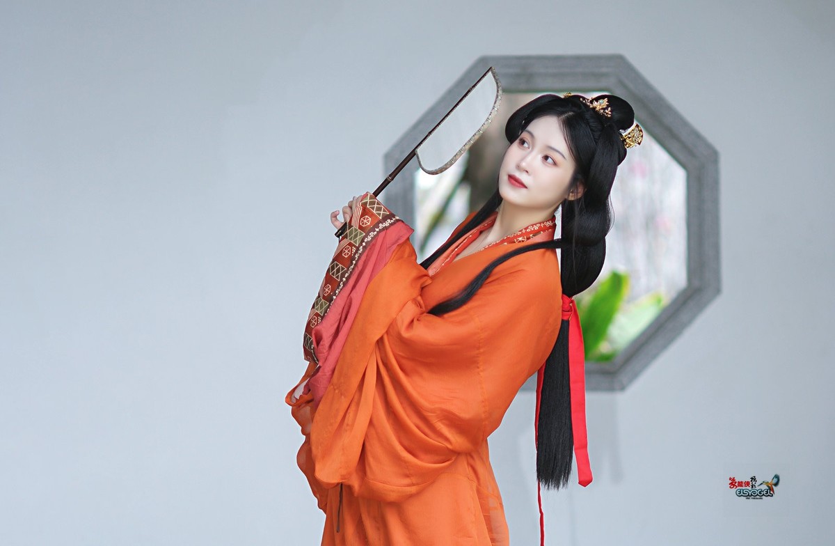 【歌尽桃花扇底风】---淑娴