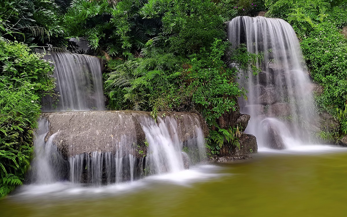 23386 ─ 手机慢门拍流水（手持3）