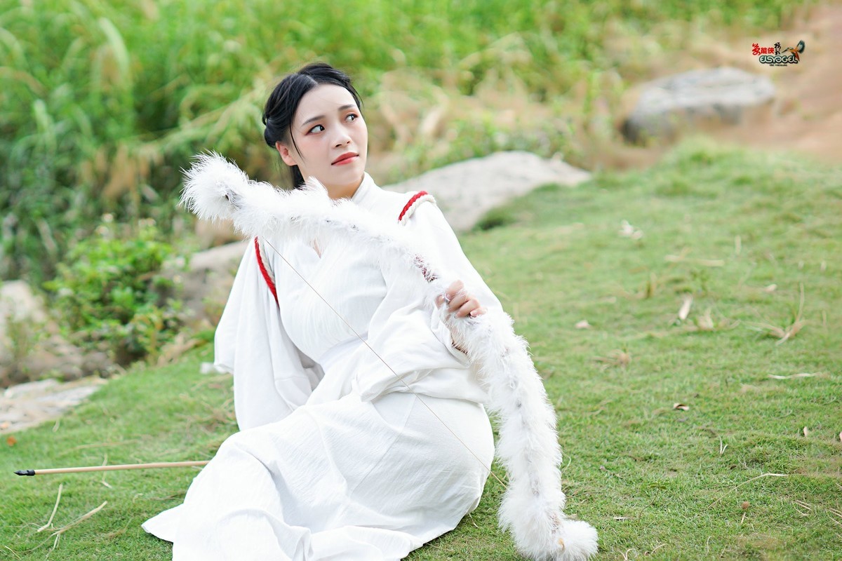 【绿野神明少女】---佳佳