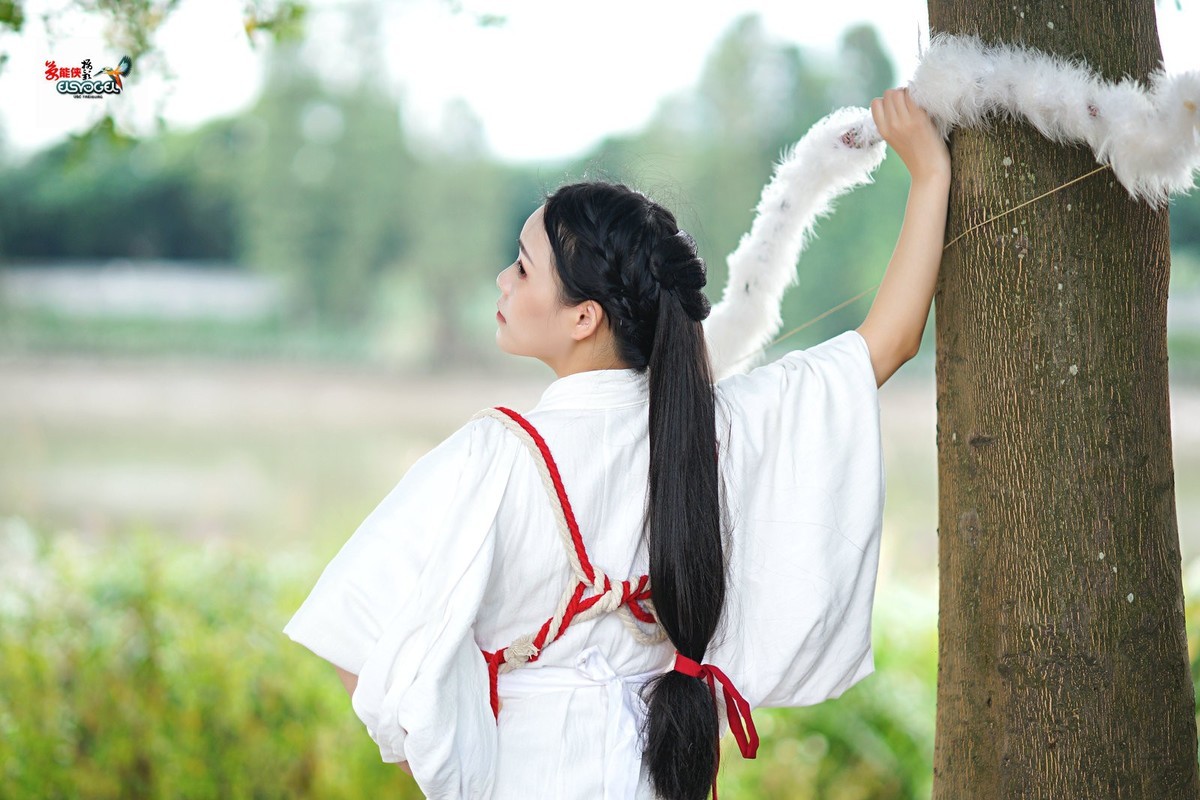 【绿野神明少女】---佳佳