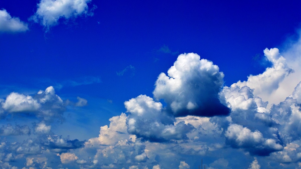 呼伦贝尔的蓝天白云