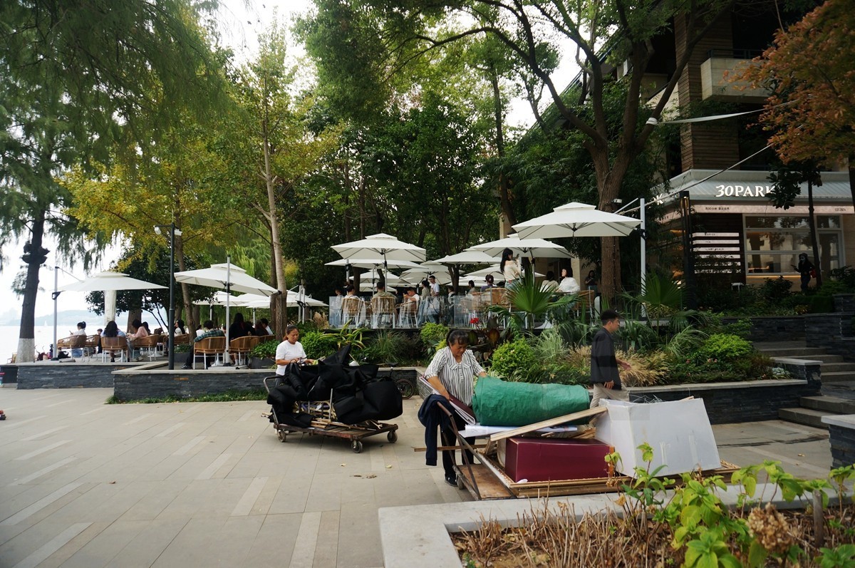 湖滨客舍-先月亭——武汉随笔