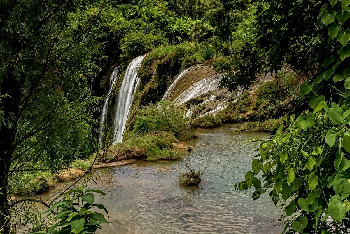 云南罗平 · 九龙瀑布群（夏）