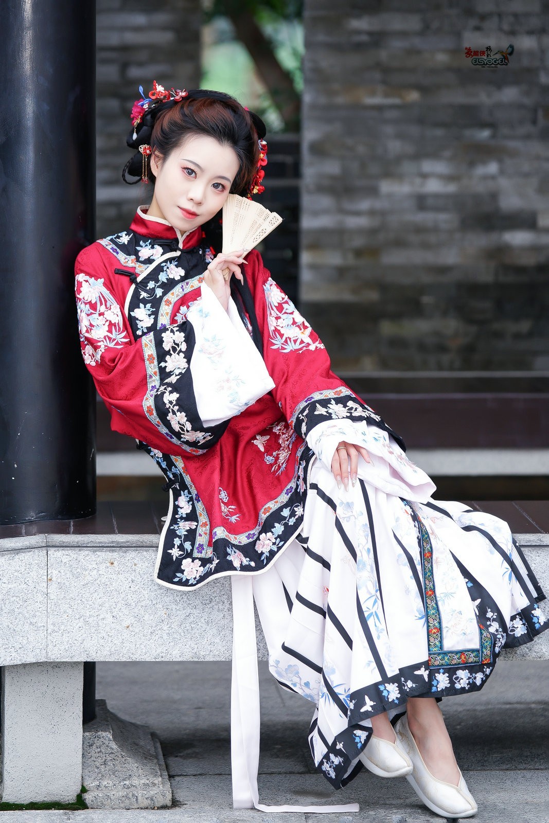 【倚红妆】---芯妍