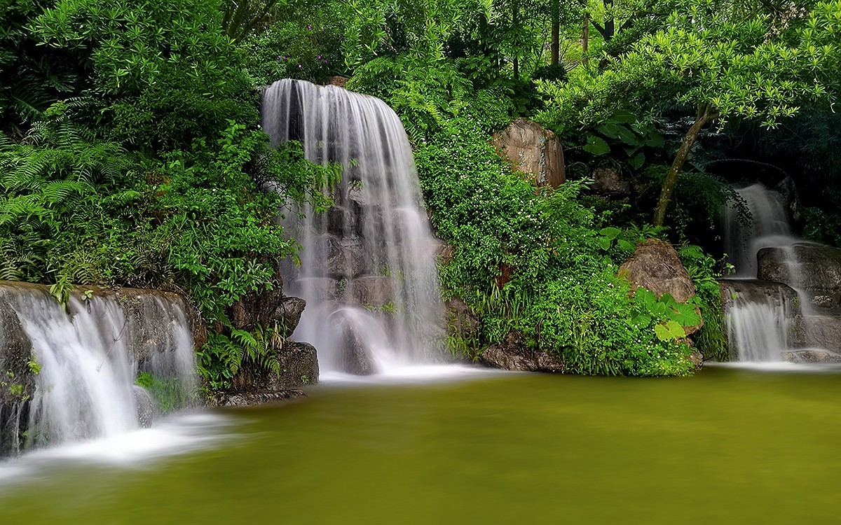 23386 ─ 手机慢门拍流水（手持3）