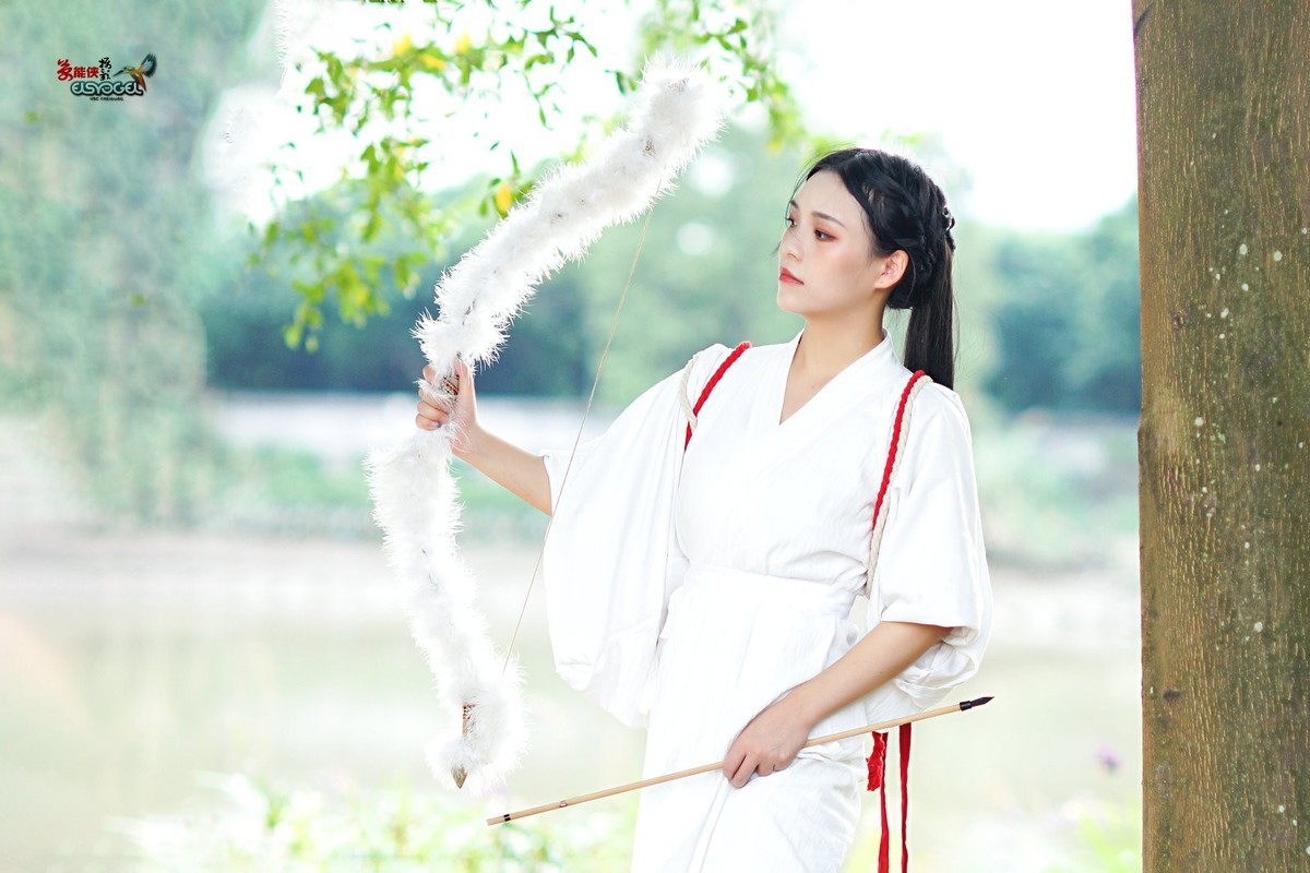 【绿野神明少女】---佳佳