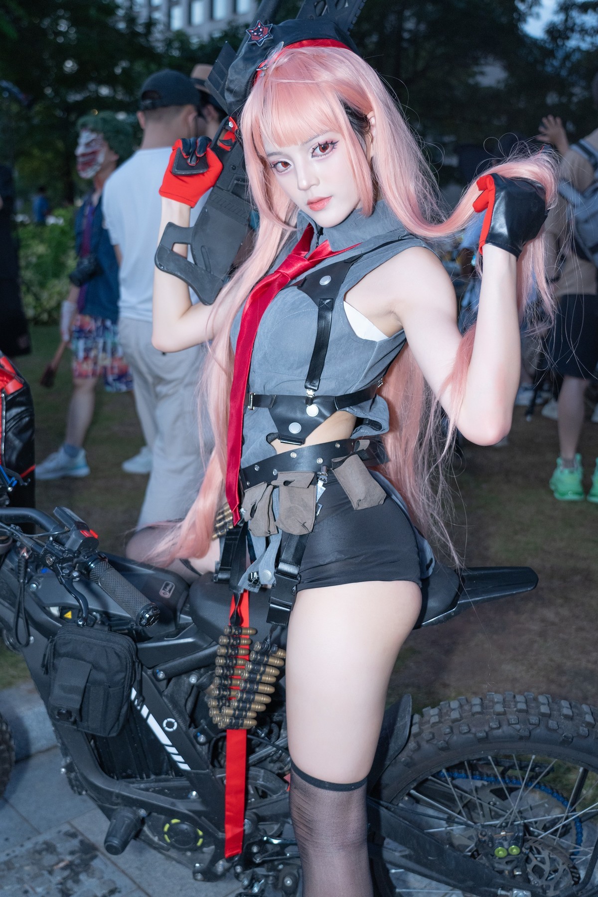 【biu biu biu】-妮姬拉毗显神威