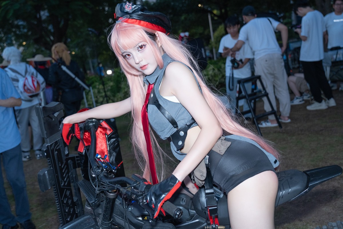 【biu biu biu】-妮姬拉毗显神威