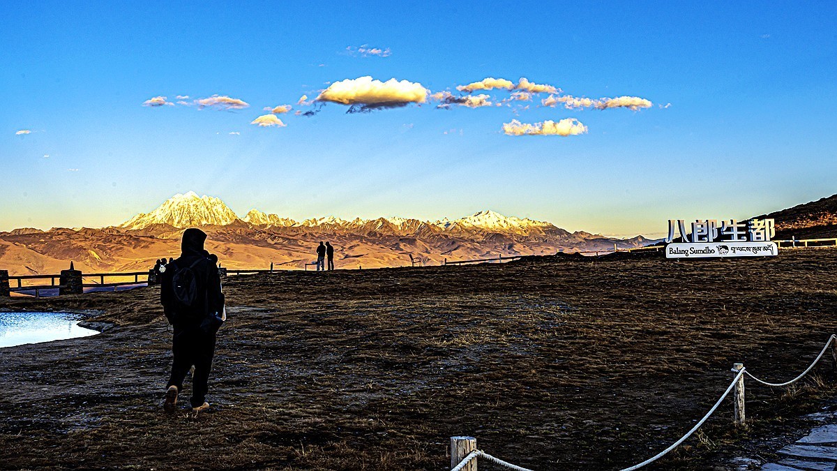 行走在318国道--新都桥段【9】