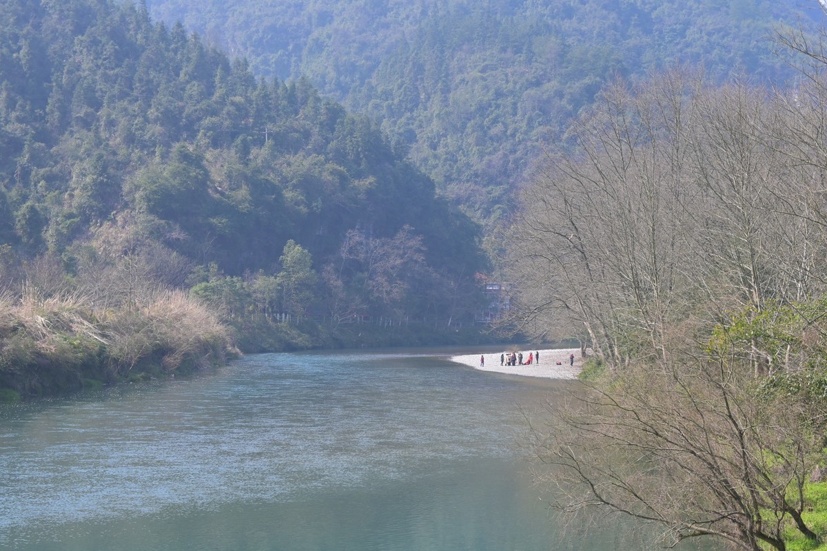 山清水秀
