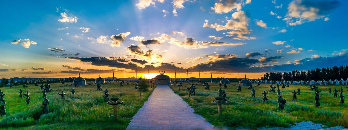 看京北草原大汗行宫秋意浓浓色彩斑斓