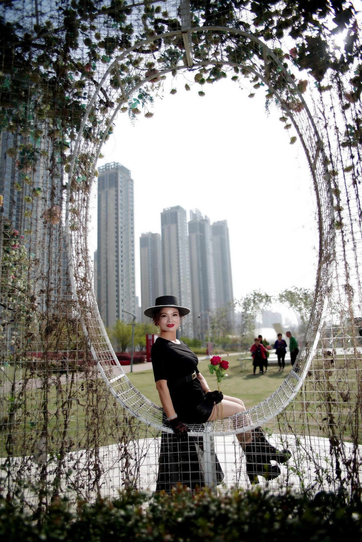 环境人像---武昌江滩的美女！