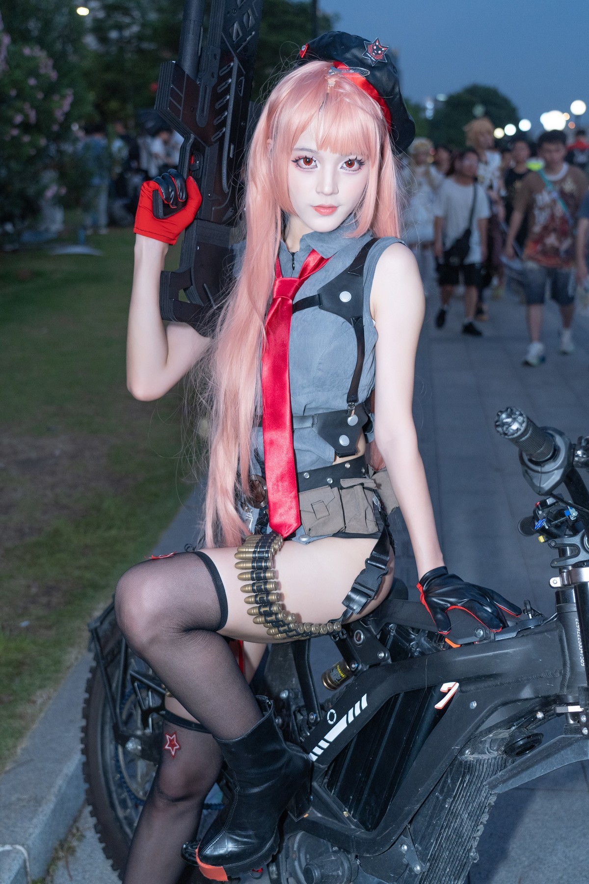 【biu biu biu】-妮姬拉毗显神威