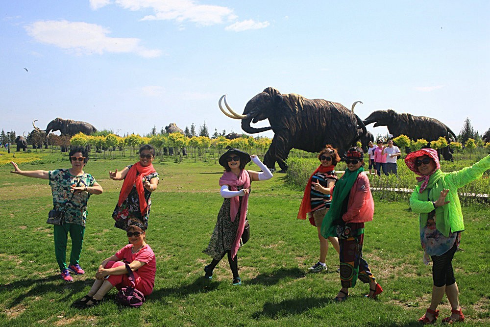 《不老松：纪实摄影》驰骋呼伦贝尔6猛犸公园之4