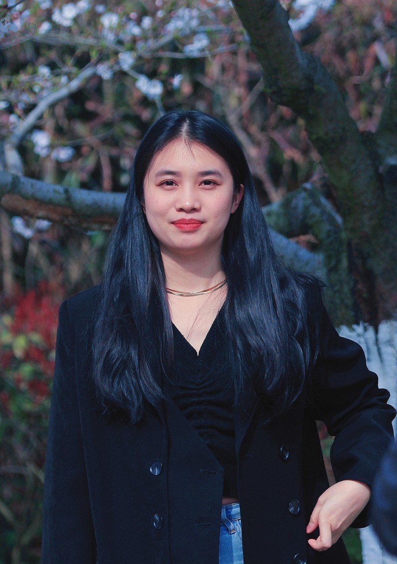 请假出个热闹帖《樱花节中忙活的美女们》唉！今年事多，又要出去趟过几天再回来！