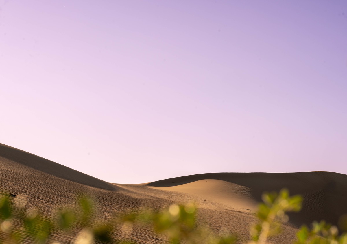 日出与夕阳  额济纳，阿拉善盟，内蒙古