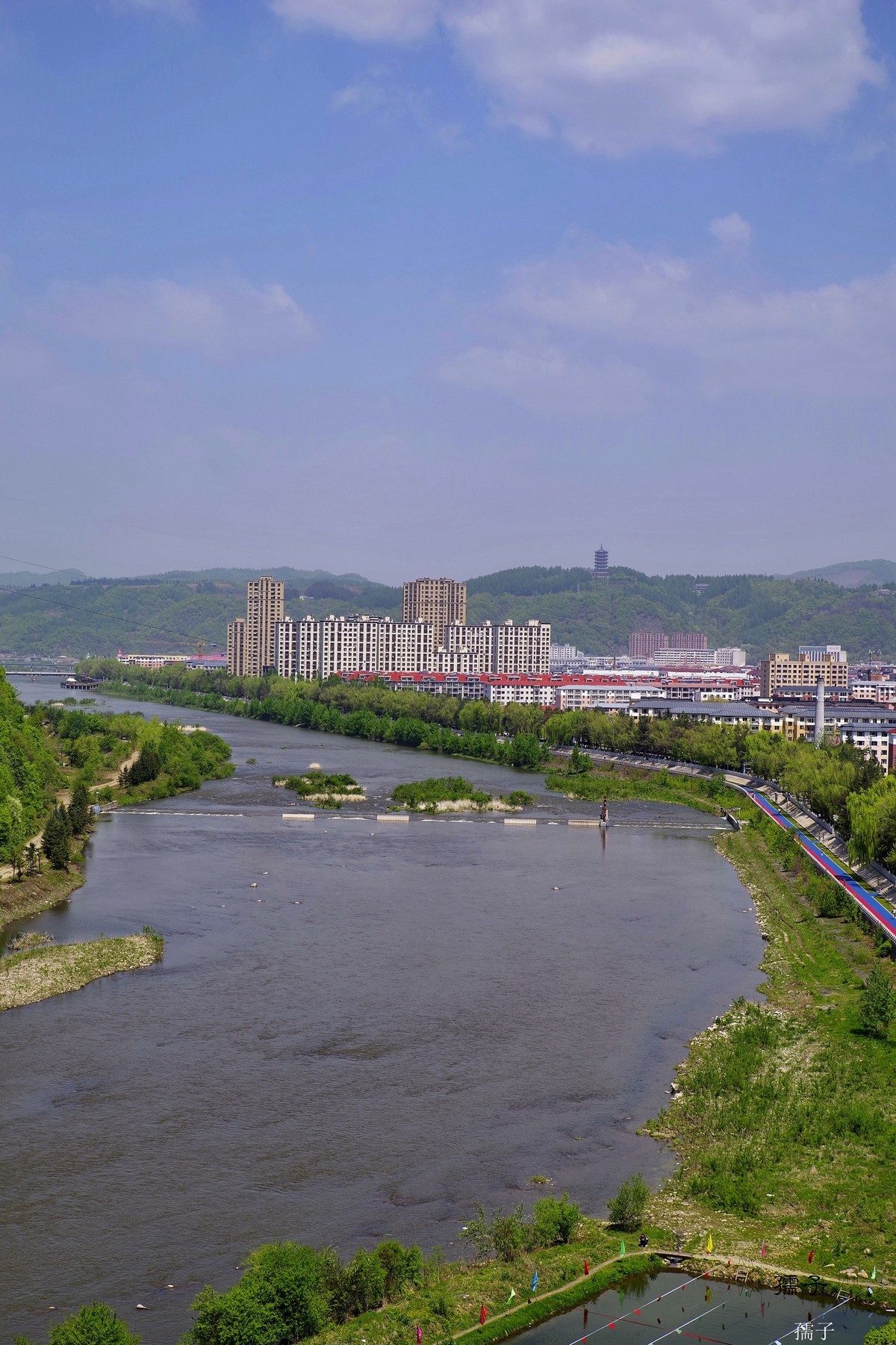 松花江上的人参之乡抚松县一瞥 (宾得K1相机+DAF24—70镜头)