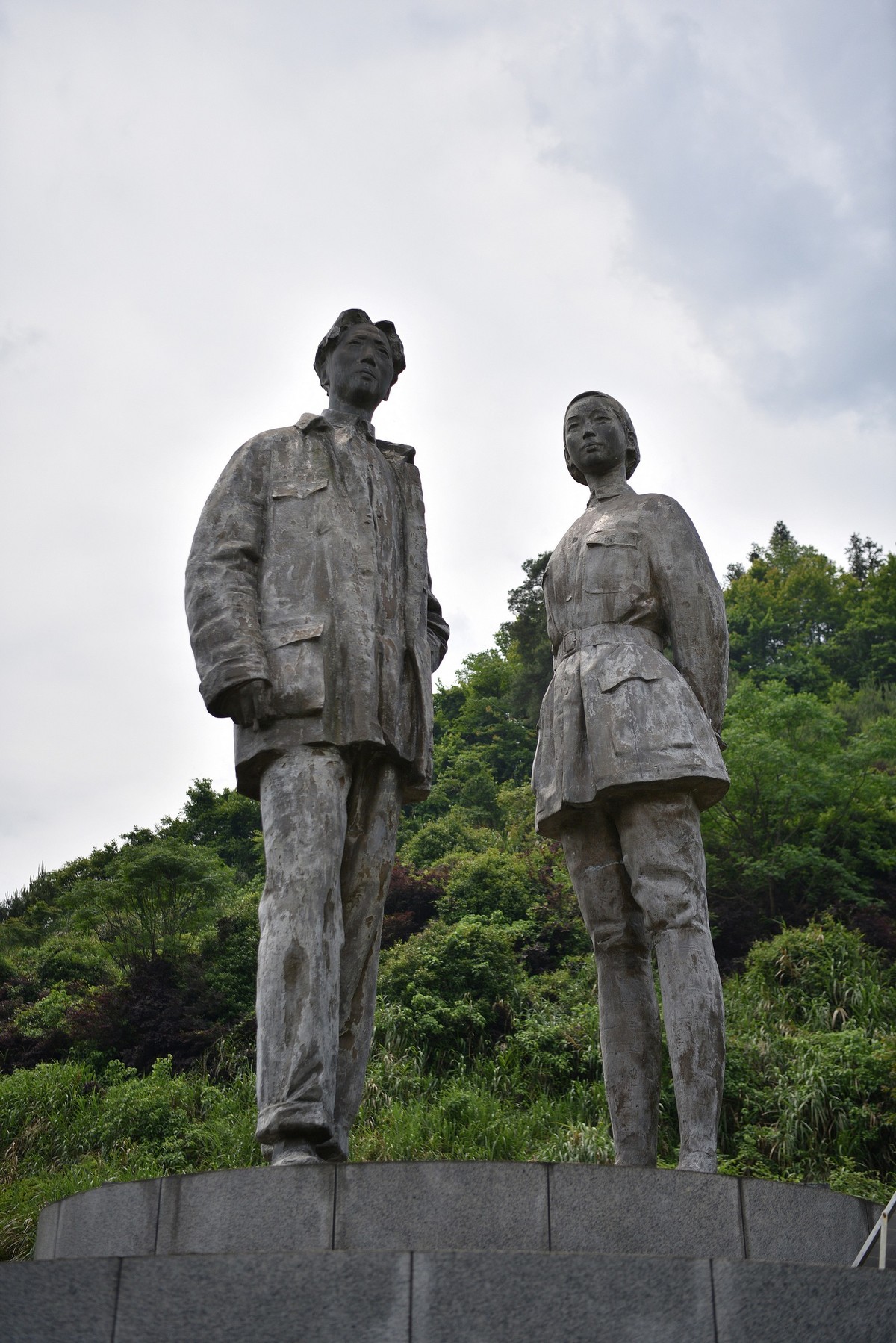 井冈山象山阉——毛 泽东贺子珍婚礼处-7