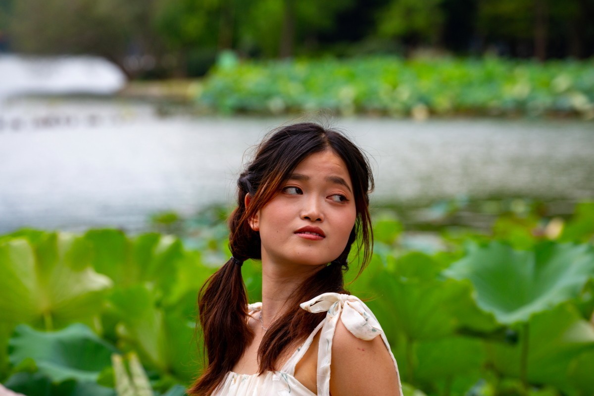 荷花池旁抓拍 2