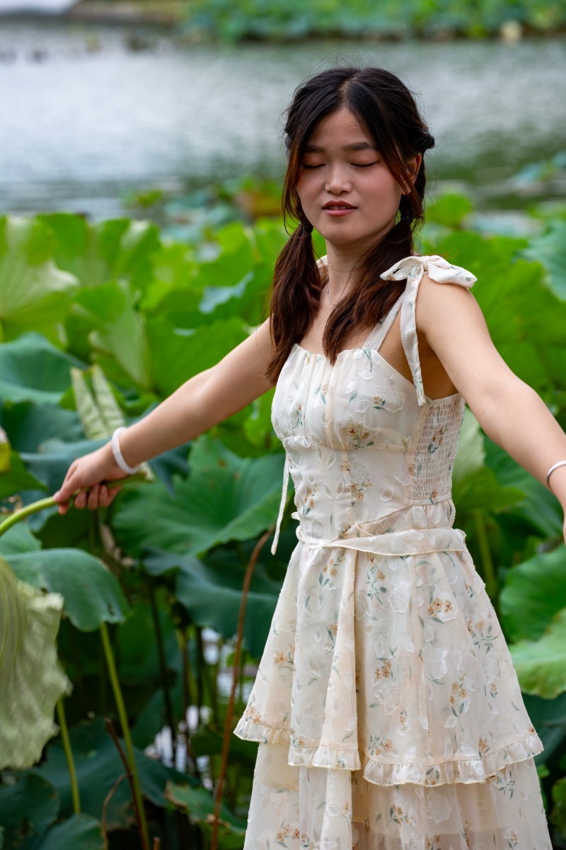 荷花池旁抓拍 2