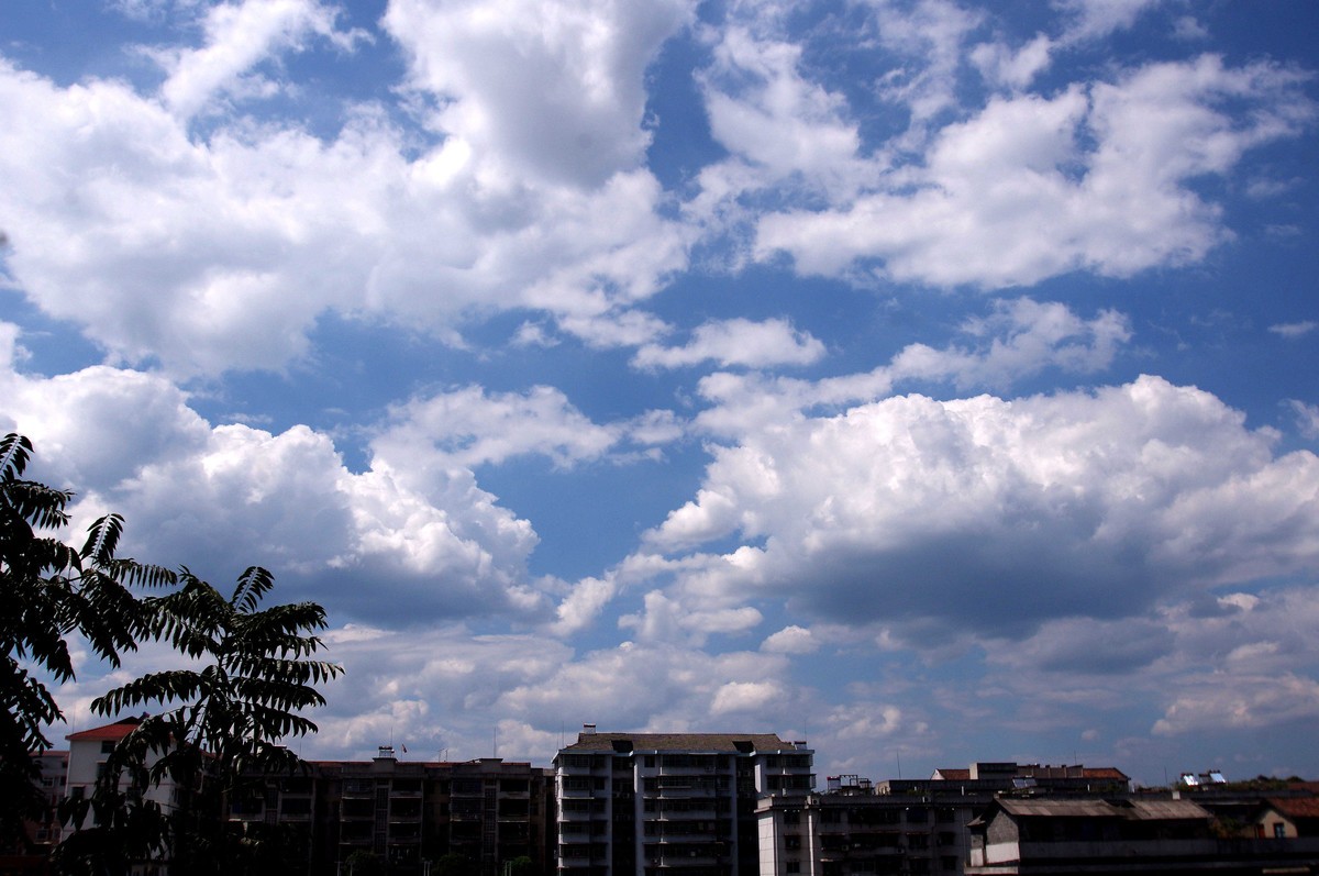 就喜欢看蓝天白云