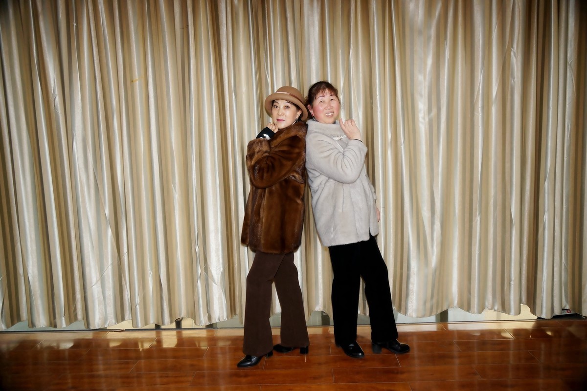 室内环境人像---学习班上的美女们！