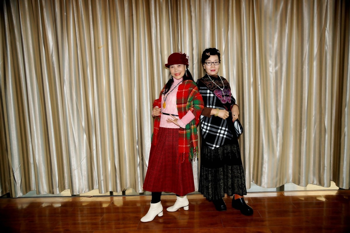 室内环境人像---学习班上的美女们！