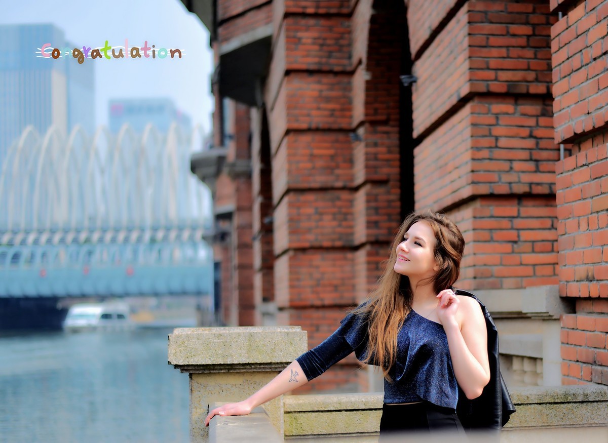 来自莫斯科漂亮的安娜女孩