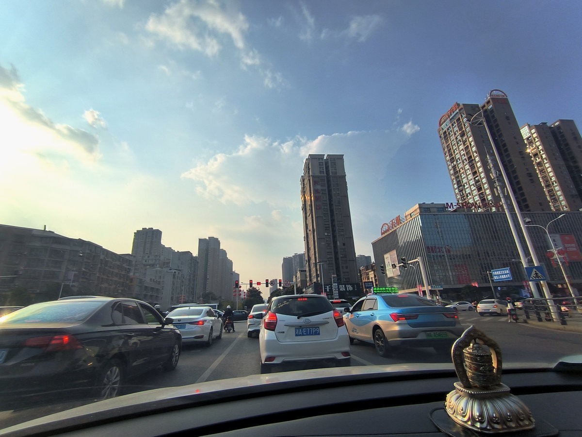 漫步星城 走街串巷（404）关上村