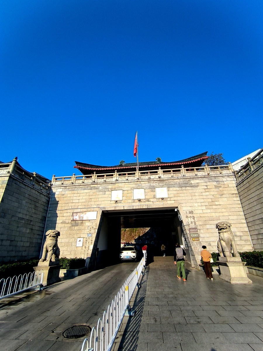 漫步星城 走街串巷（406）岳麓山