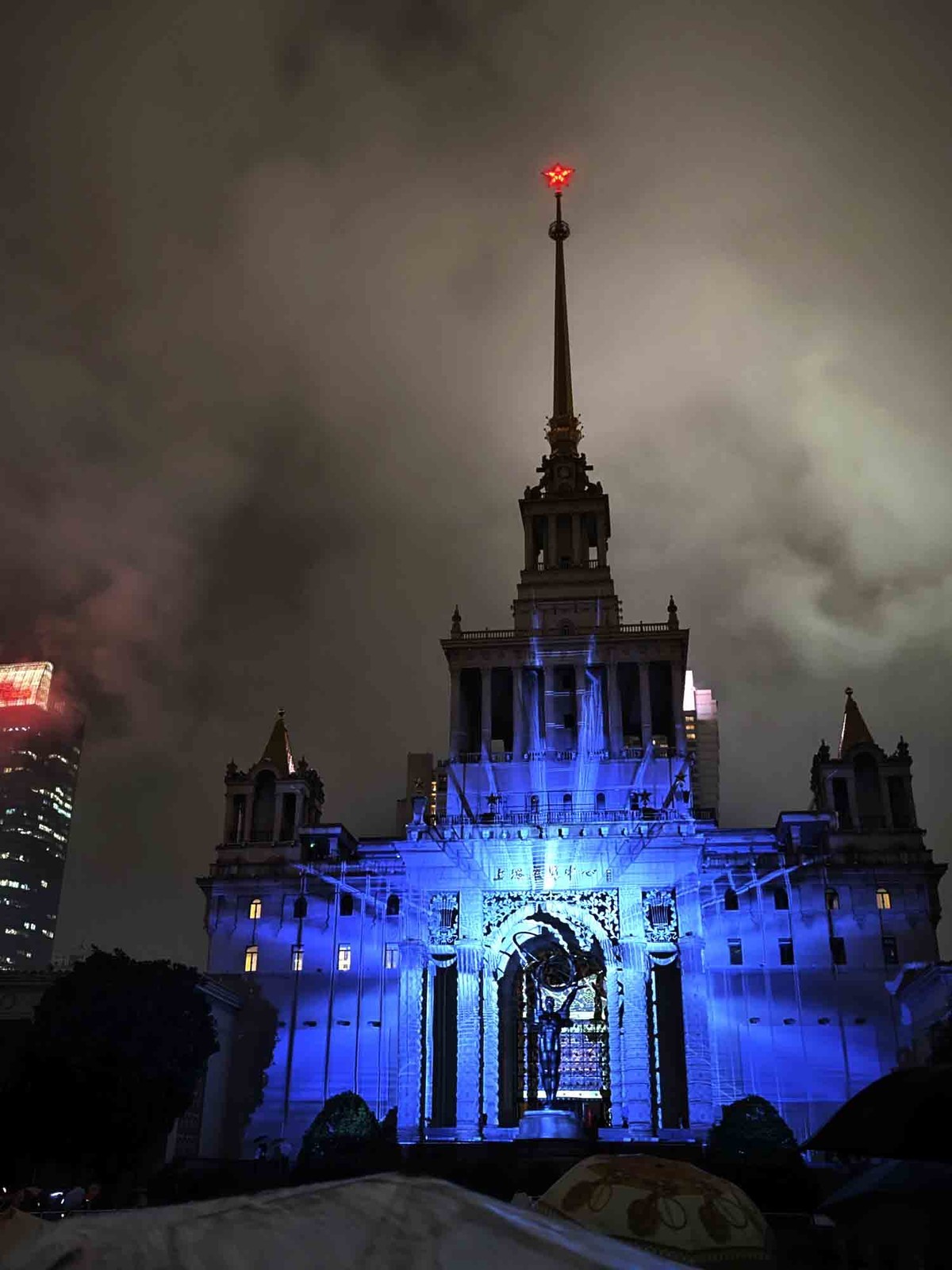 上海展览中心灯光秀