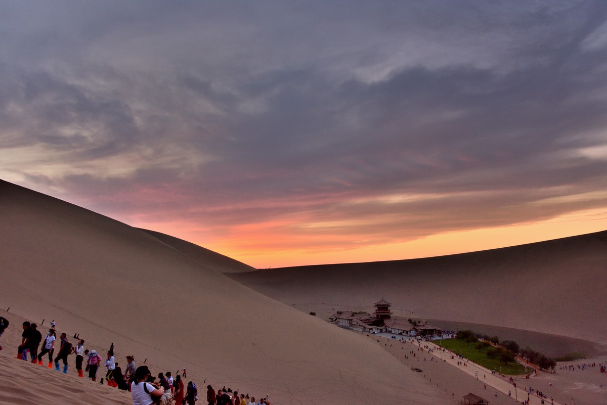夏日青海甘肃大环线掠影——夕照鸣沙山.月牙泉【4】
