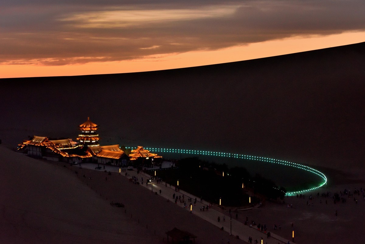 夏日青海甘肃大环线掠影——夕照鸣沙山.月牙泉【4】