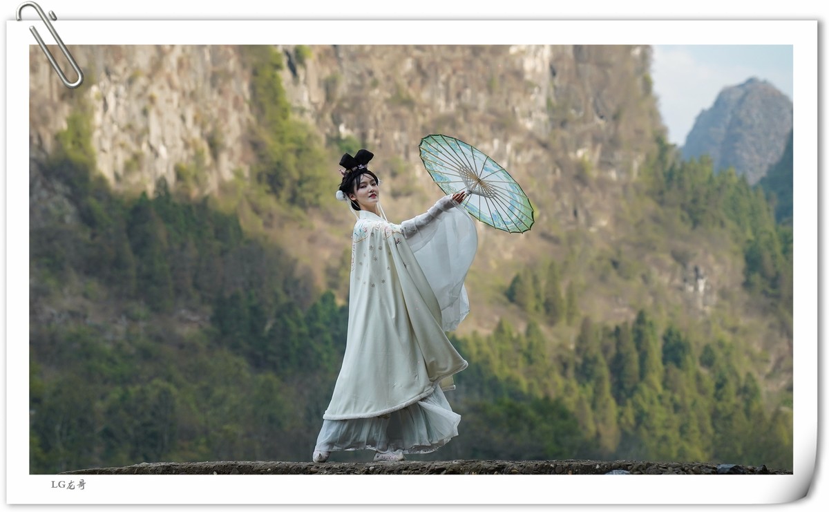 《白素贞》A058 腾龙35-150mm f/2-2.8 Di III VXD