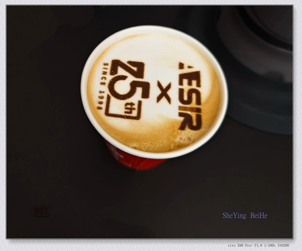 观看第25届照相机械器材技术展-续