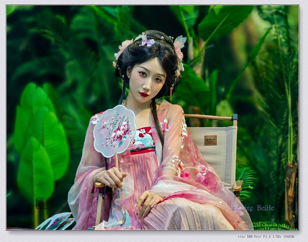 观看第25届照相机械器材技术展-续