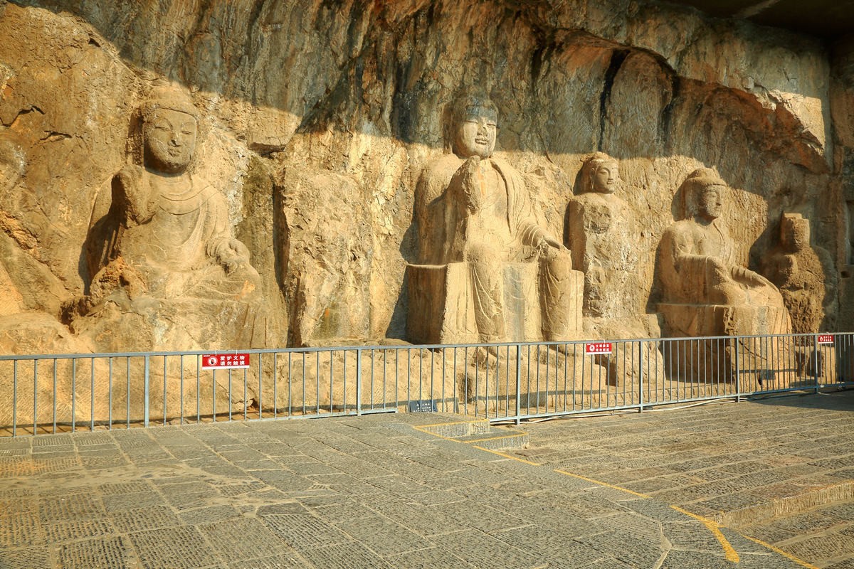洛阳龙门石窟（一路向北）